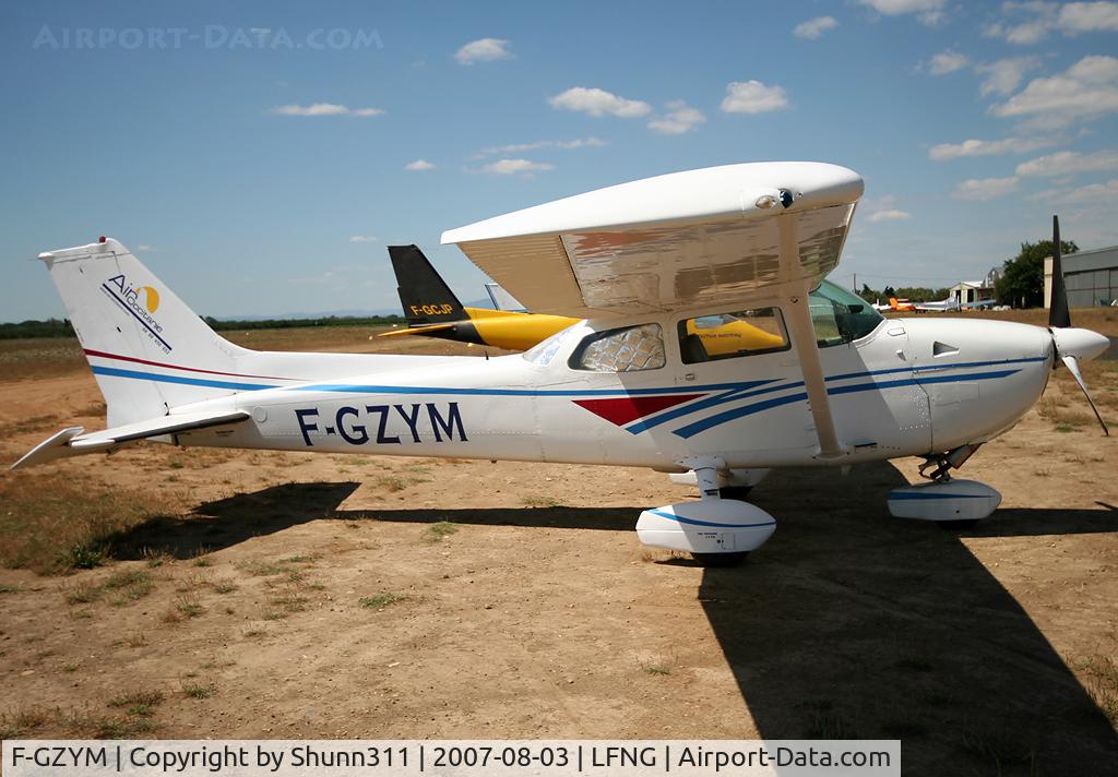 F-GZYM, Cessna 172N C/N 17273091, Parked here