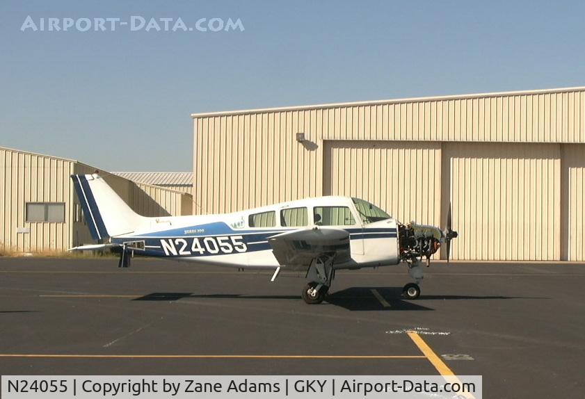 N24055, 1977 Beech C24R C/N MC-492, In for maintenance