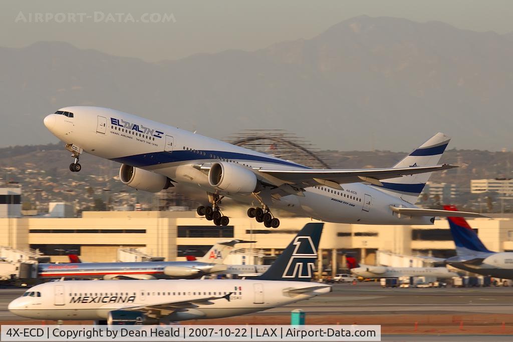 4X-ECD, 2002 Boeing 777-258/ER C/N 33169, EL AL 4X-ECD (FLT ELY6) departing RWY 25R enroute to Tel Aviv Ben Gurion (LLBG).