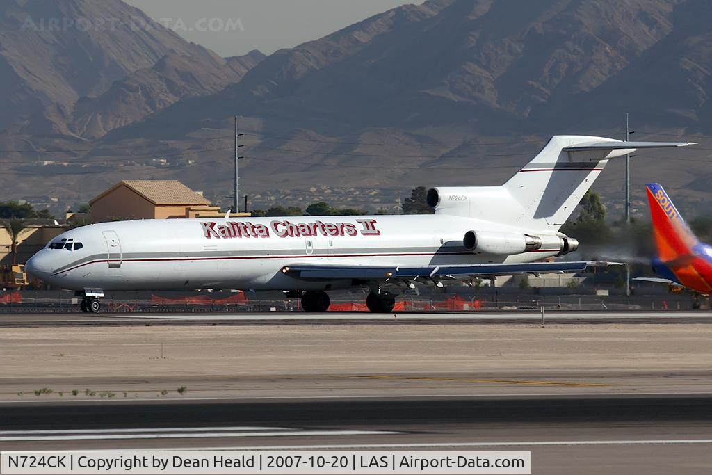 N724CK, 1971 Boeing 727-225F C/N 20383, Kalitta Charters II N724CK starting her takeoff roll on RWY 25R.