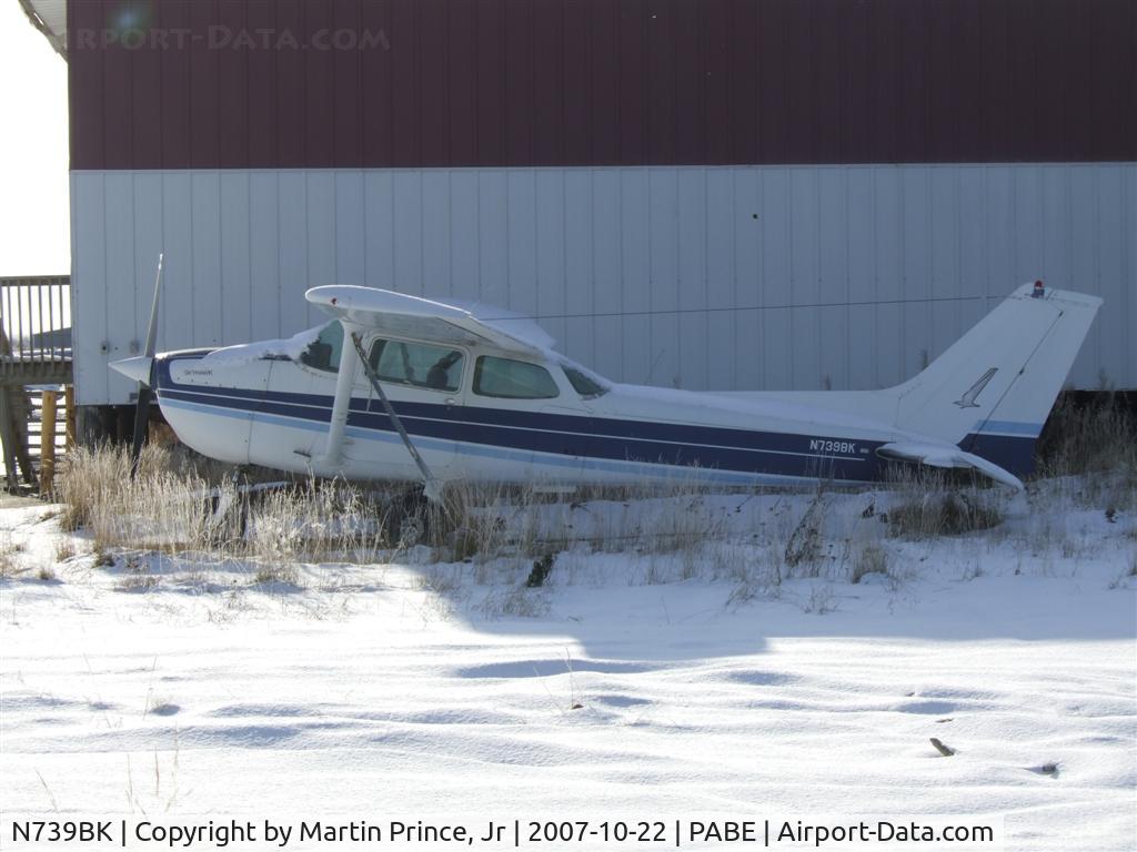 N739BK, 1978 Cessna 172N C/N 17270411, Waiting for Summer