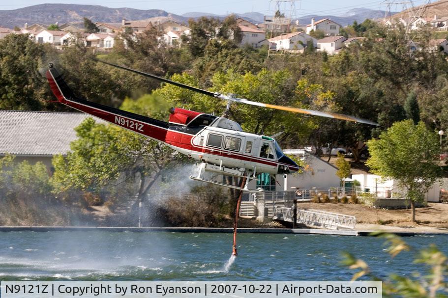 N9121Z, 1973 Bell 212 C/N 30580, Taking on water at Castaic Lake