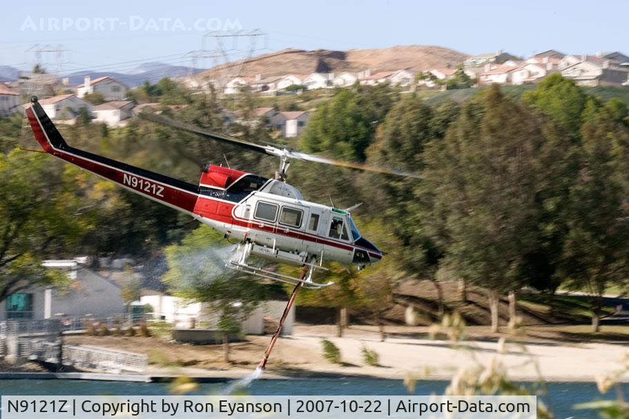 N9121Z, 1973 Bell 212 C/N 30580, Taking on water at Castaic Lake