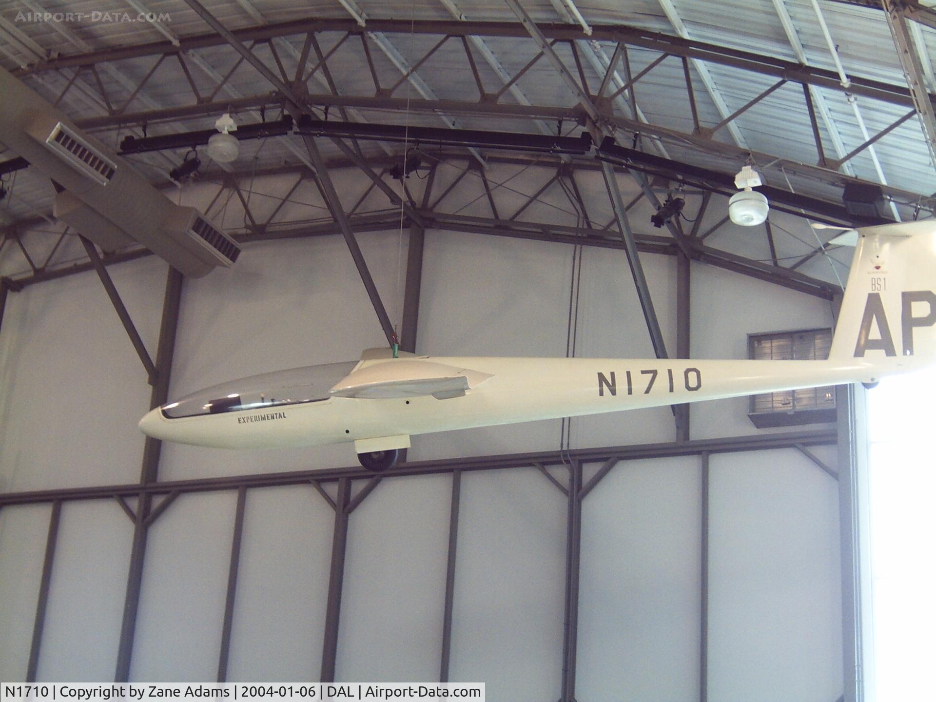 N1710, 1967 Glasflugel BS-1 C/N 9, On display at Frontiers of Flight Museum, Dallas