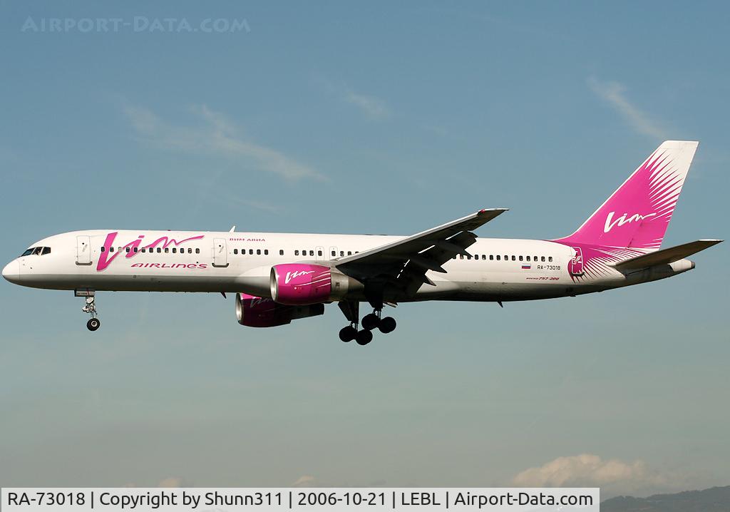 RA-73018, 1993 Boeing 757-230 C/N 26435, Landing rwy 25L