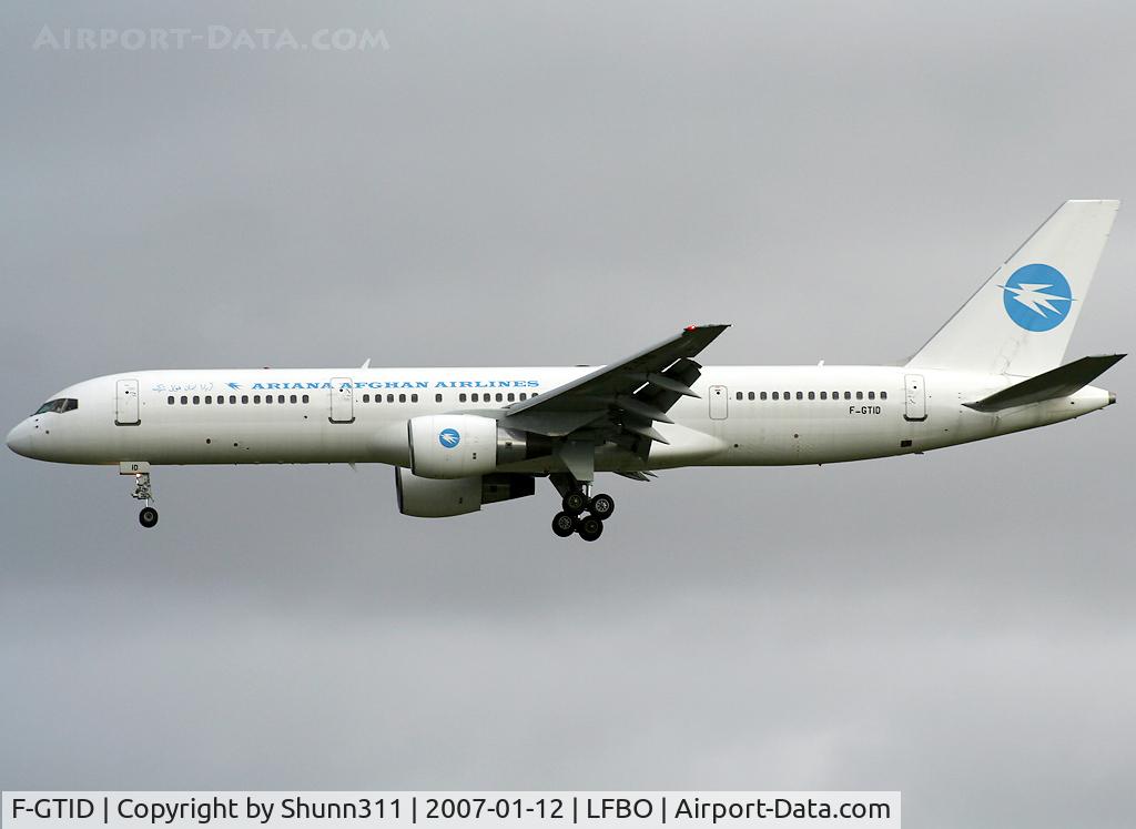 F-GTID, 1993 Boeing 757-2Q8 C/N 26270, Landing rwy 32L