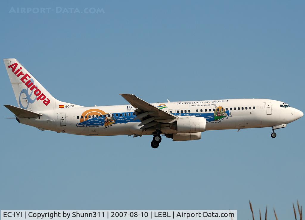EC-IYI, 2000 Boeing 737-883 C/N 30194, Landing rwy 25R