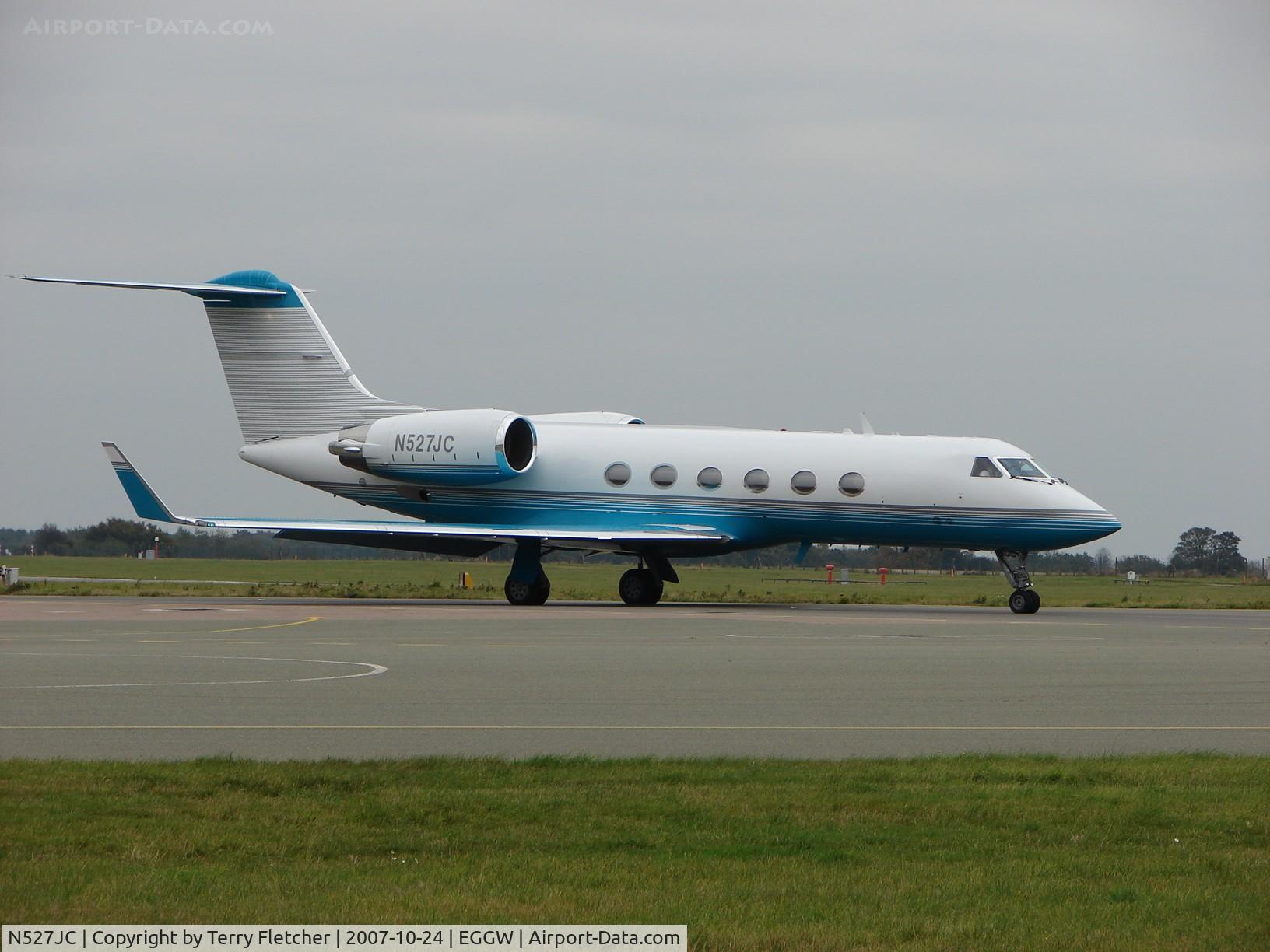 N527JC, 1991 Gulfstream Aerospace G-IV C/N 1179, Windows cleaned  - on with the flight