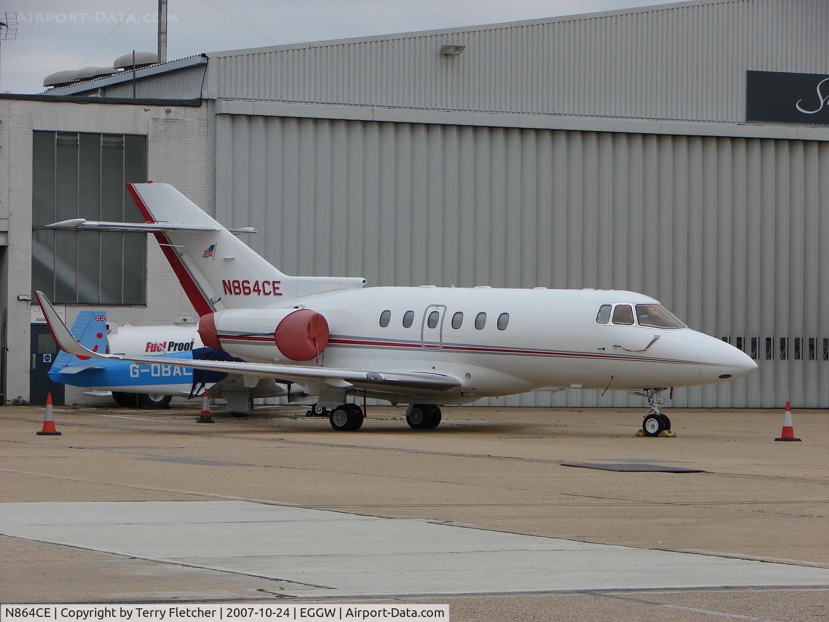 N864CE, 1997 Raytheon Hawker 800XP C/N 258331, on a busy day at Luton Airport (UK)
