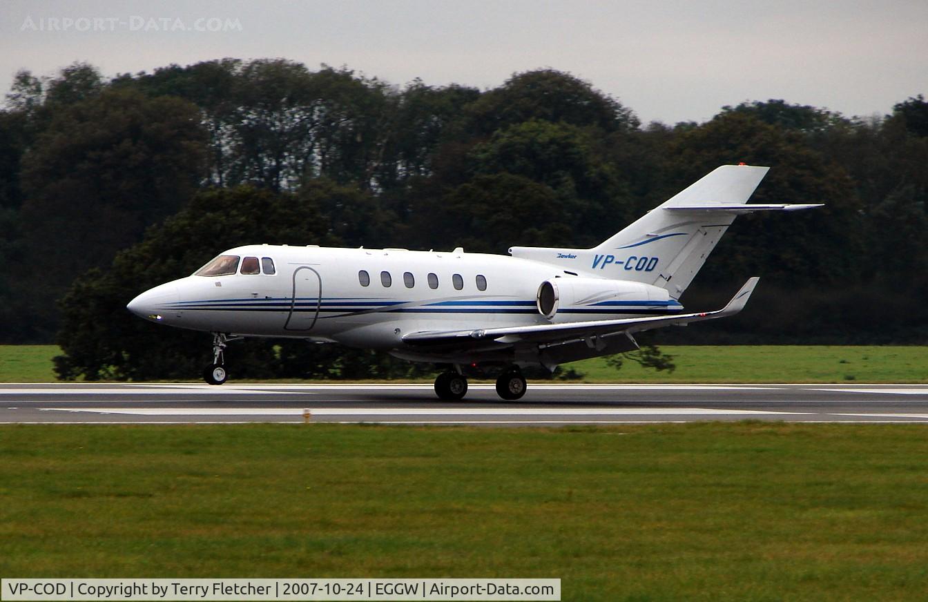 VP-COD, 2006 Raytheon Hawker 850XP C/N 258816, on a busy day at Luton Airport (UK)