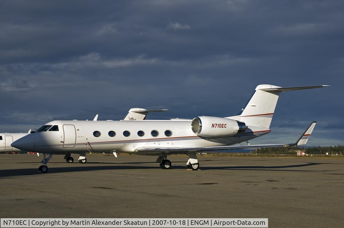 N710EC, 2003 Gulfstream Aerospace G-IV C/N 1502, Parked at GA Terminalen at OSL.