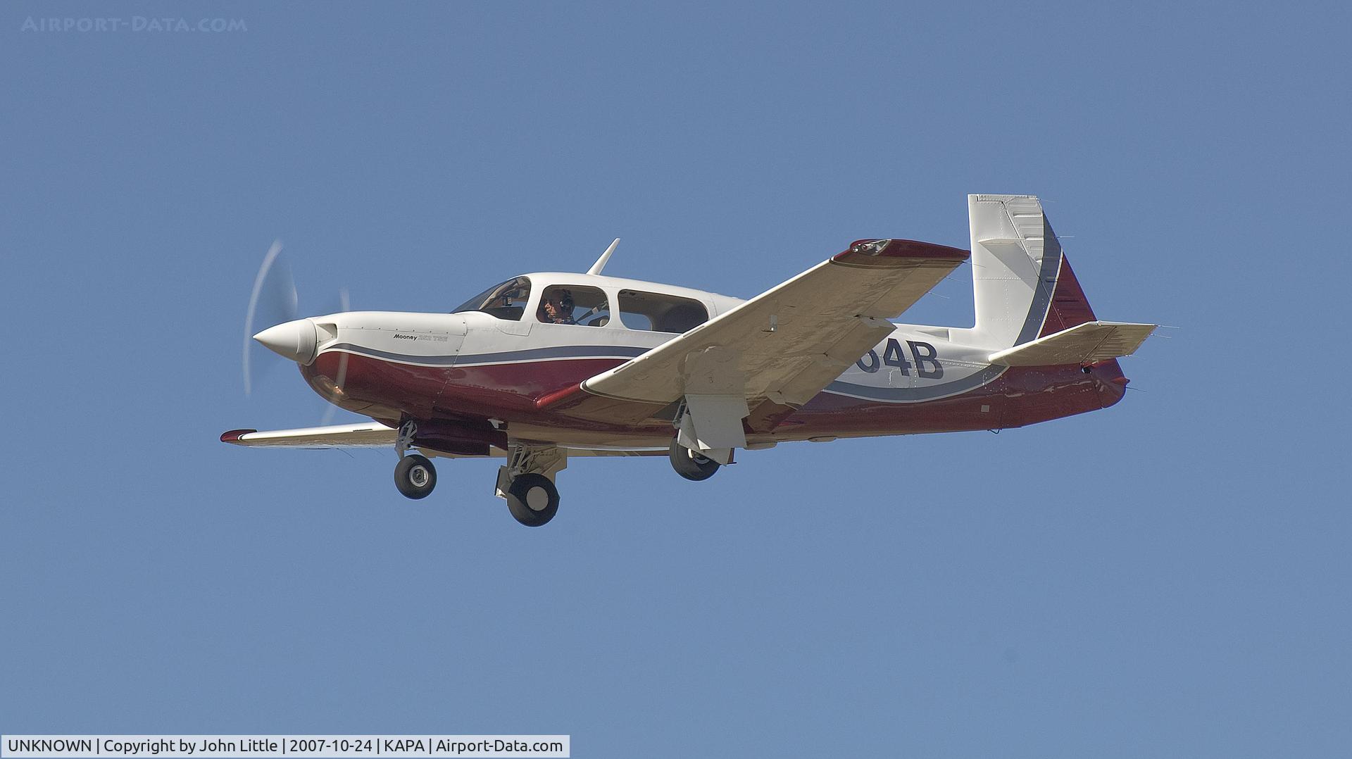 UNKNOWN, , Mooney on Approach to 17L