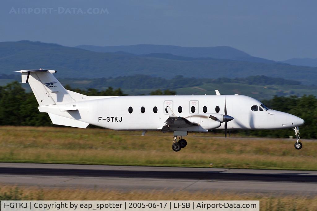 F-GTKJ, 1998 Beech 1900D C/N UE-348, Twin Jet arriving from Marseille