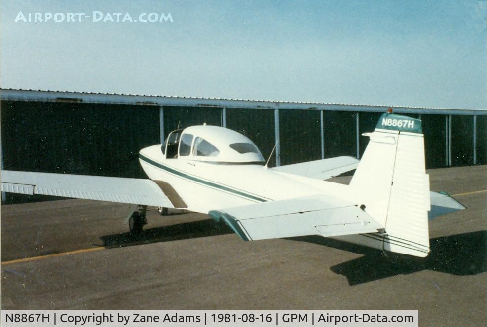 N8867H, 1947 North American Navion C/N NAV-4-867, On the ramp at Grand Prairie Muni