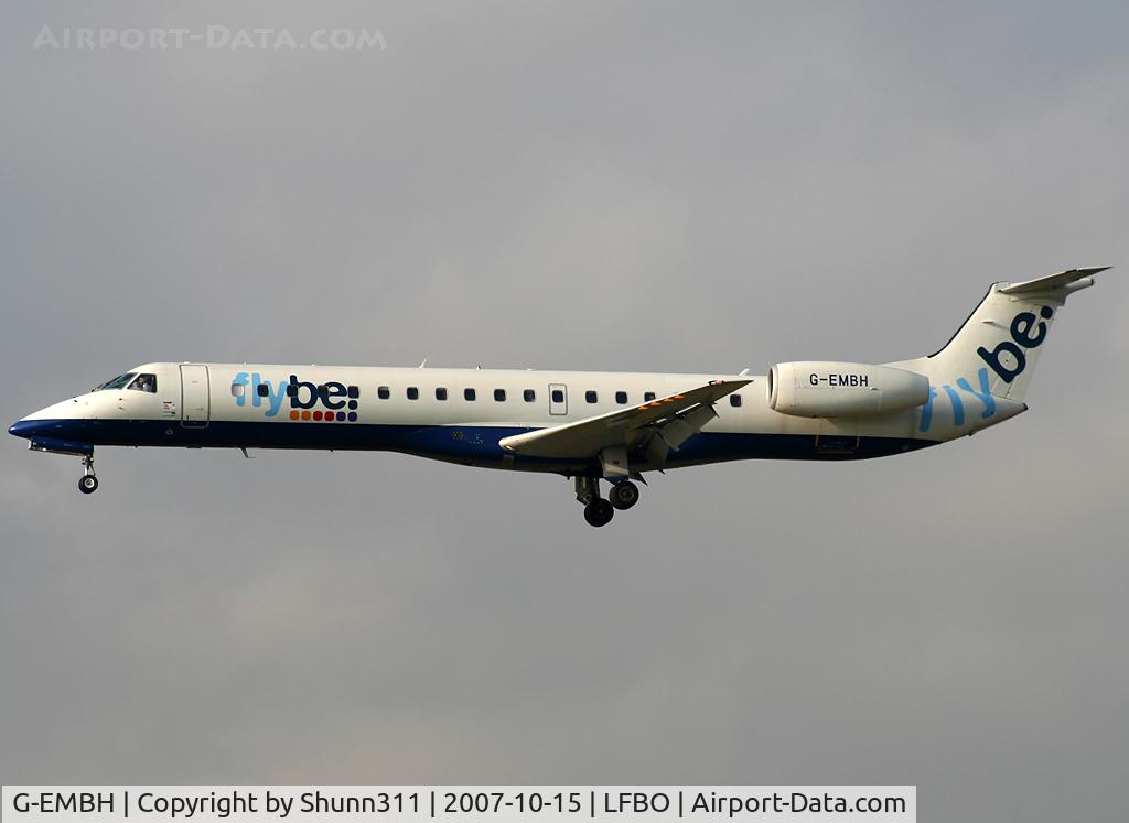 G-EMBH, 1999 Embraer EMB-145EU (ERJ-145EU) C/N 145107, Landing rwy 14R