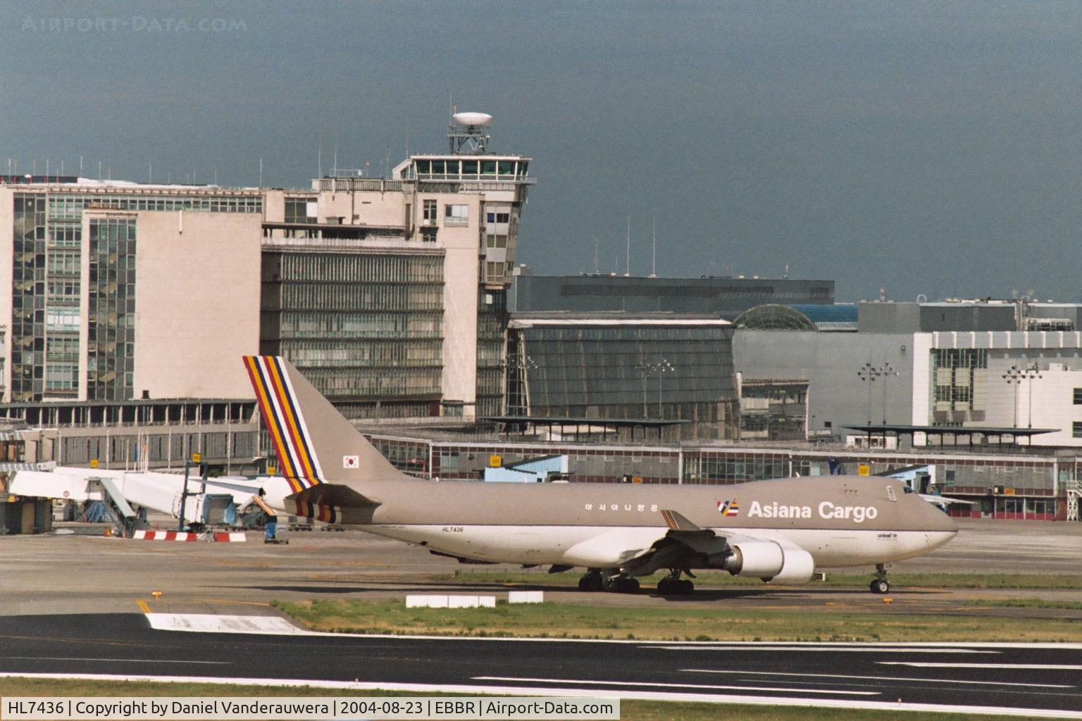 HL7436, 2002 Boeing 747-48EF (SCD) C/N 29170, taxiing to Brucargo