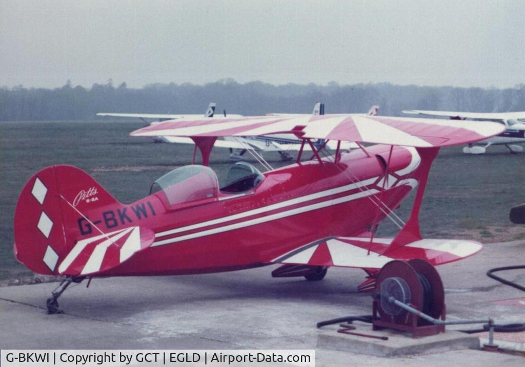 G-BKWI, 1982 Aerotek Pitts S-2A Special C/N 2268, Old photo
