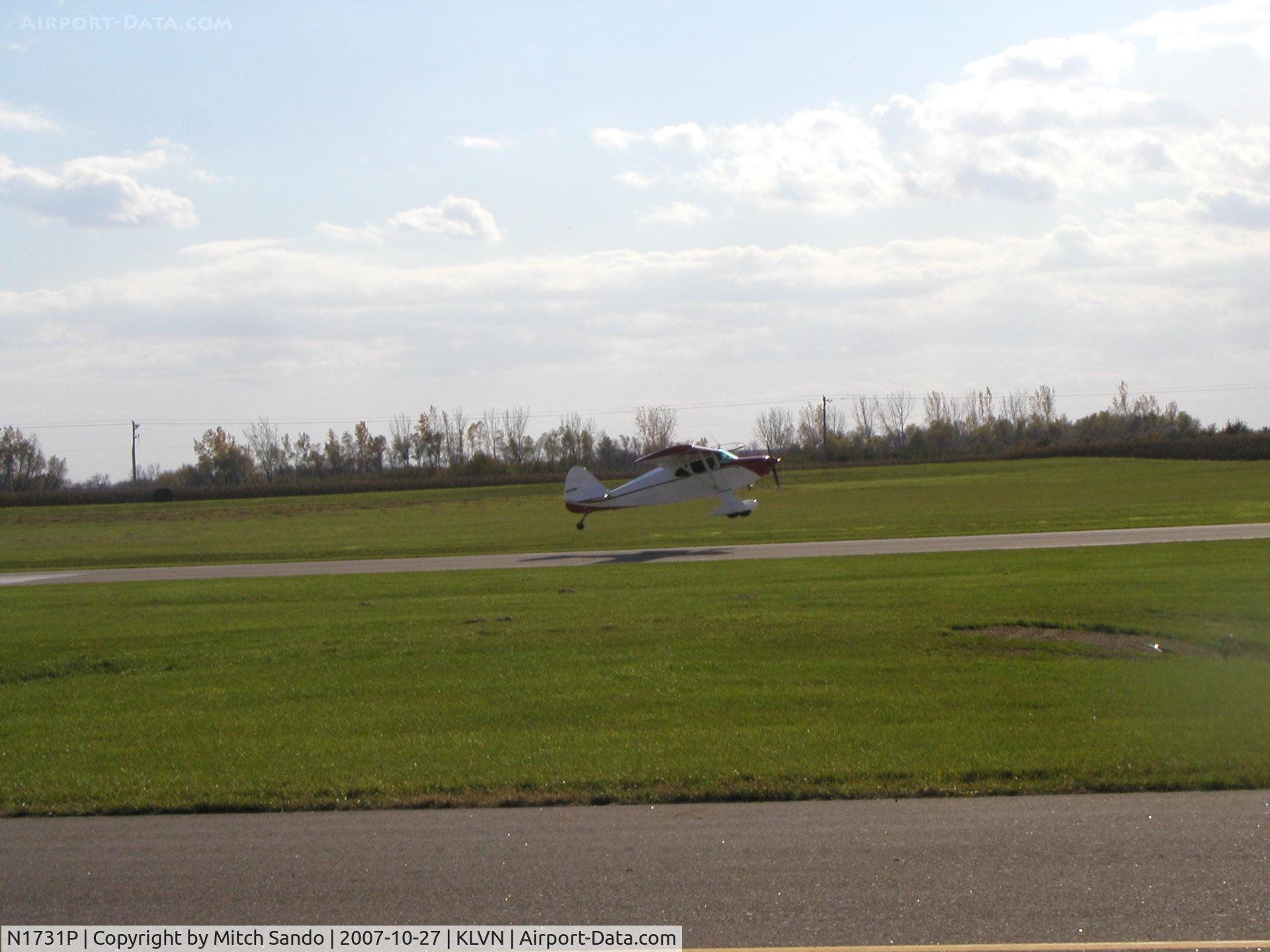 N1731P, 1954 Piper PA-22 C/N 22-2521, Landing Runway 30.