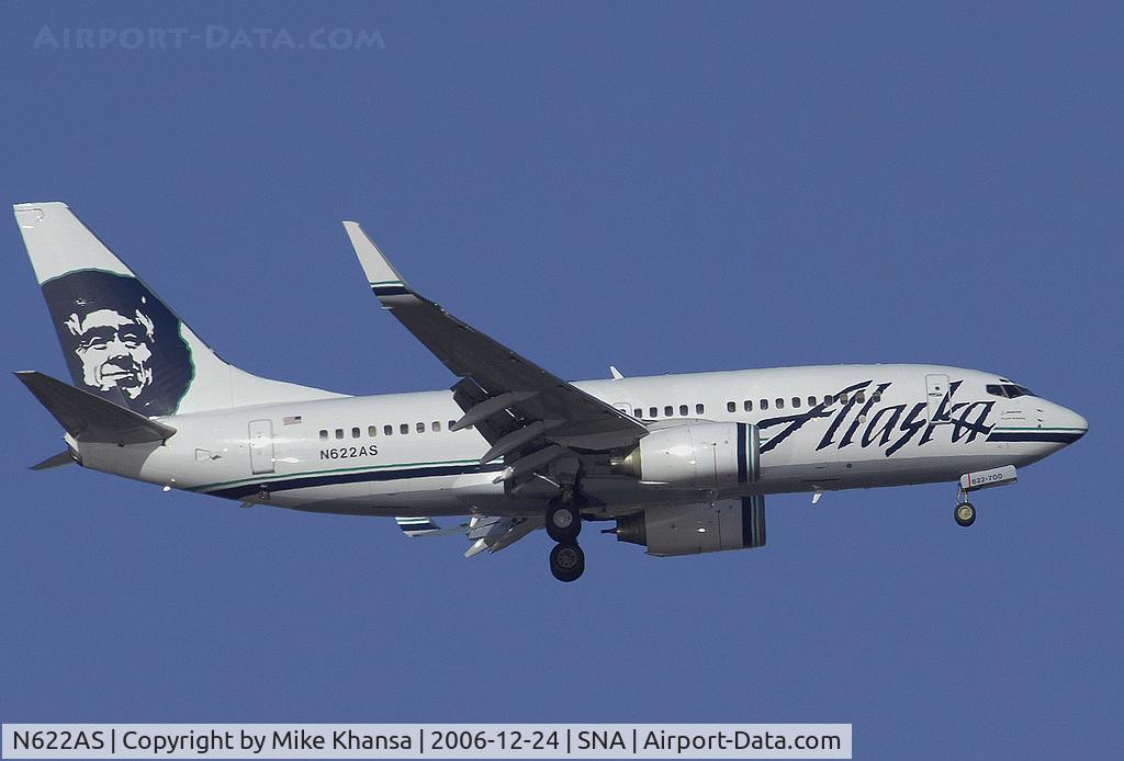 N622AS, 2000 Boeing 737-790 C/N 30165, Alaska B737-790 on short final