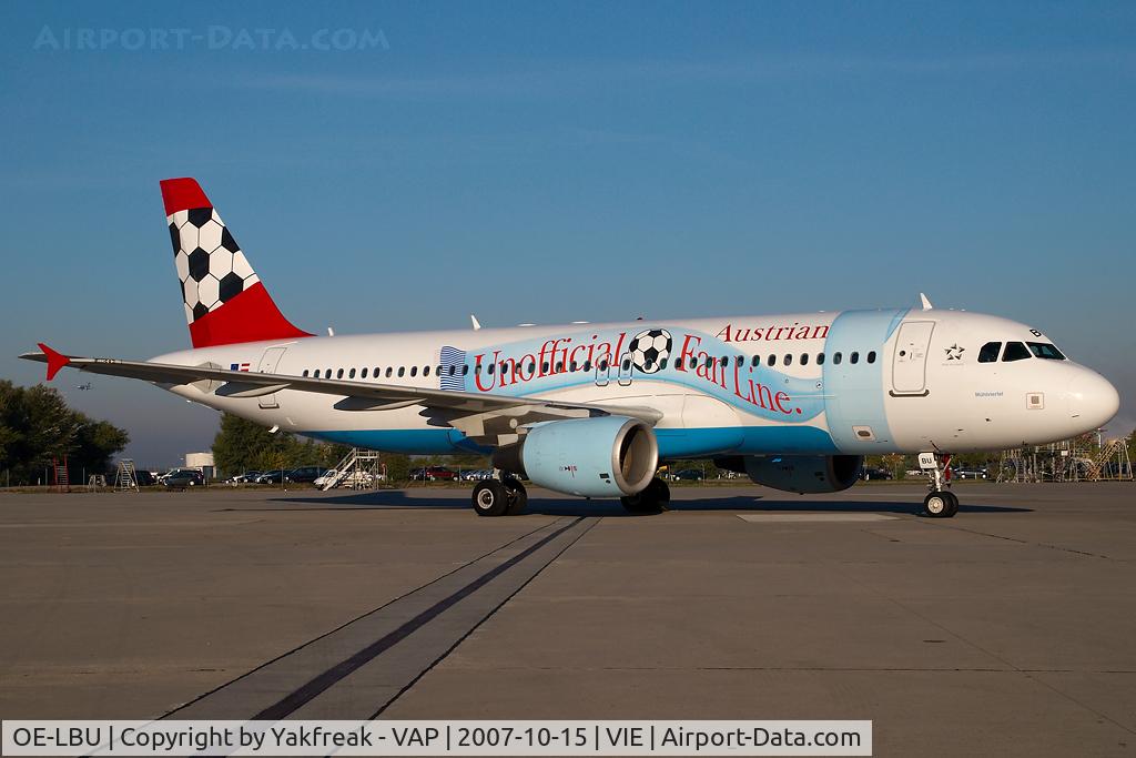 OE-LBU, 2001 Airbus A320-214 C/N 1478, Austrian Airlines Airbus 320 in Euro 2008 colors
