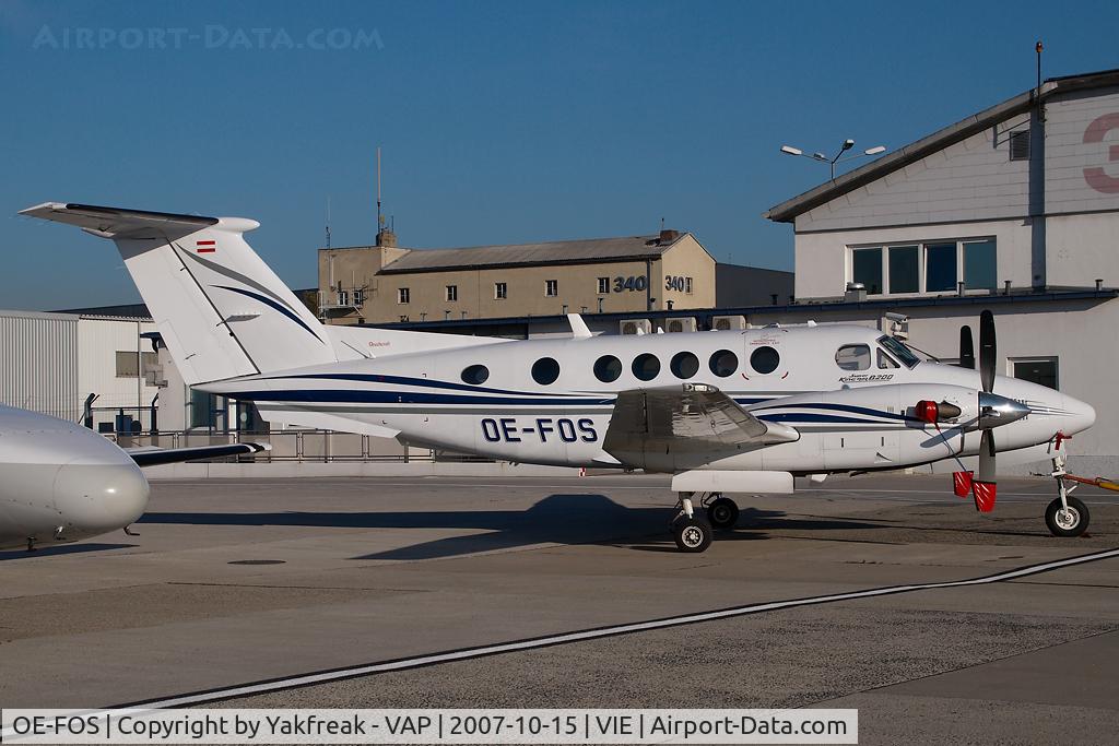 OE-FOS, 2000 Raytheon B200 King Air C/N BB-1741, Beech 200 King Air