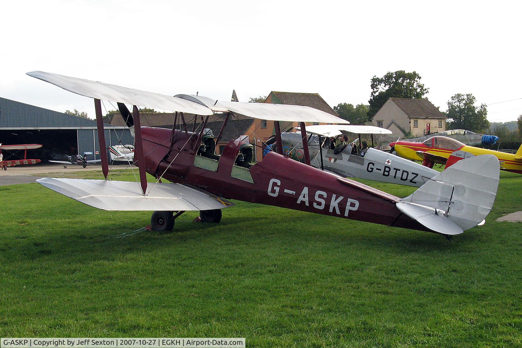G-ASKP, 1935 De Havilland DH-82A Tiger Moth II C/N 3889, Headcorn Flight-line