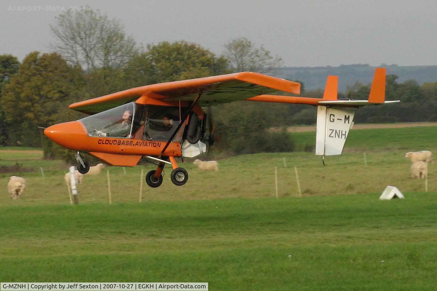 G-MZNH, 1998 CFM Shadow Series DD C/N 297-DD, Take-off from Headcorn