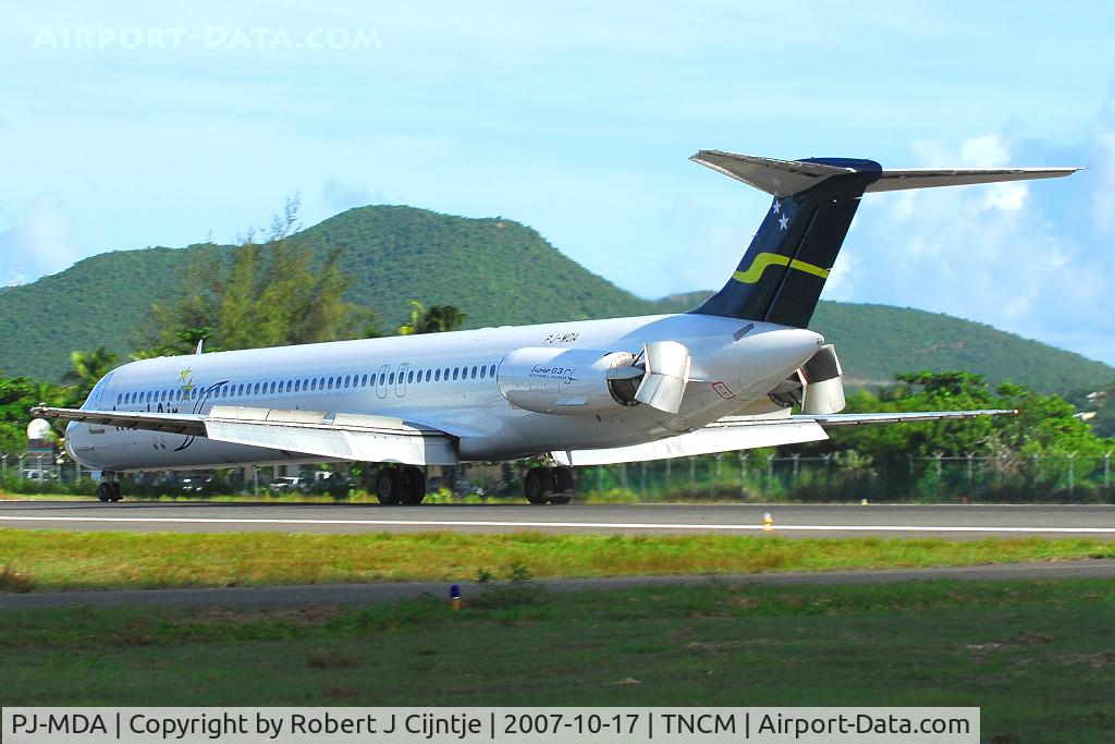 PJ-MDA, 1987 McDonnell Douglas MD-83 (DC-9-83) C/N 49449, Insel taking up the whole runway to stop .....