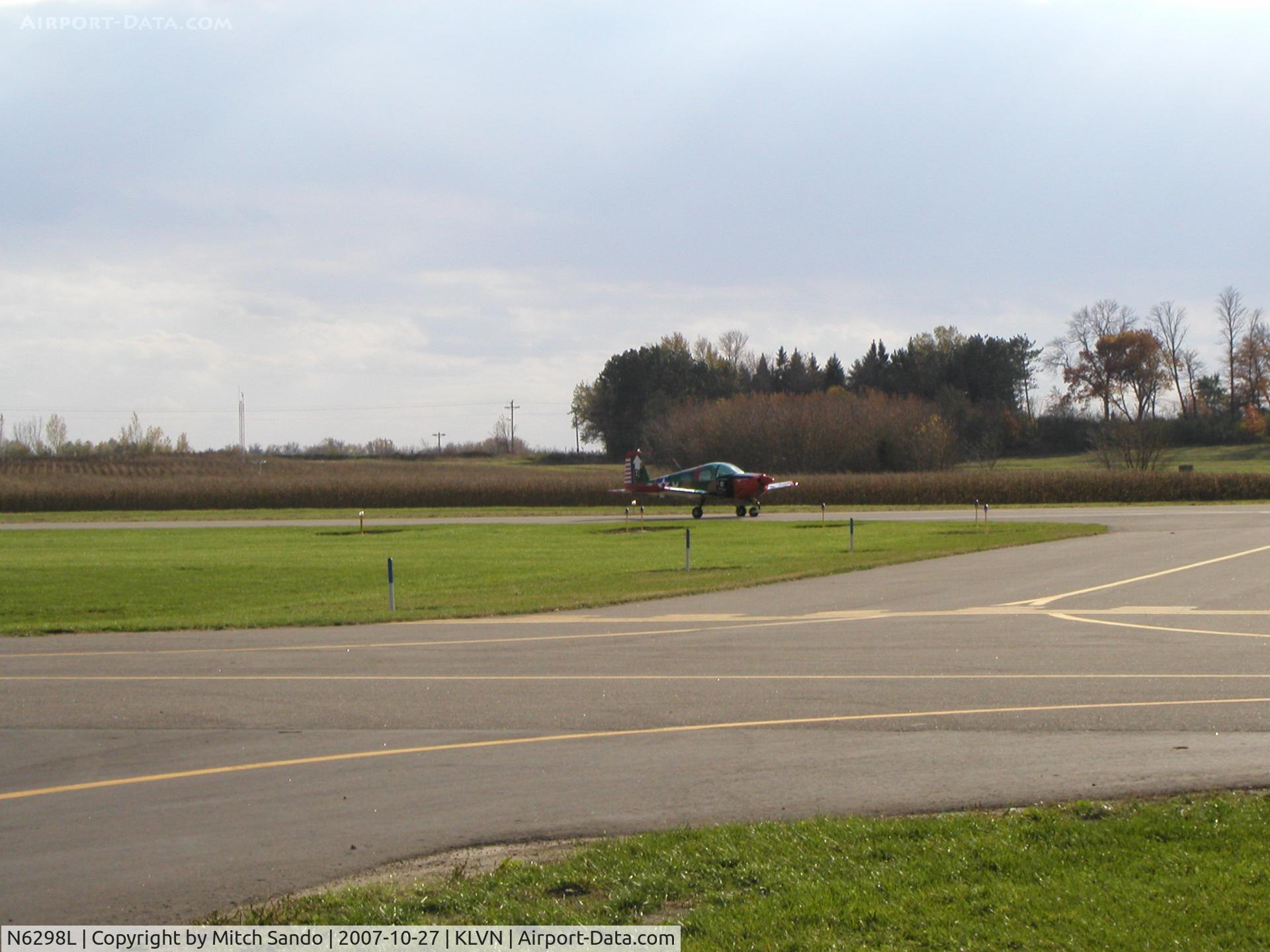 N6298L, 1973 Grumman American AA-1B Trainer C/N AA1B0098, Landing Runway 30.