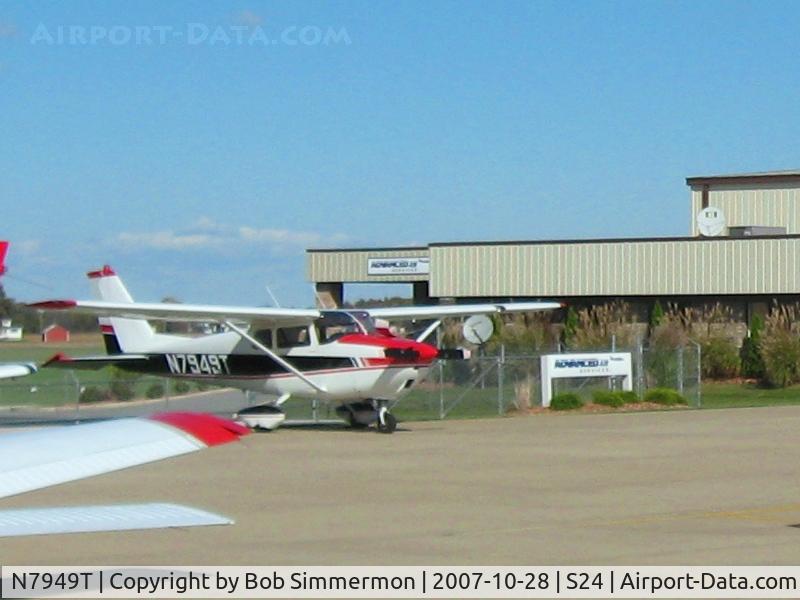 N7949T, 1960 Cessna 175A Skylark C/N 56649, Looks like an ordinary 172/175 until it departed Fremont, OH - this thing is on steroids!
