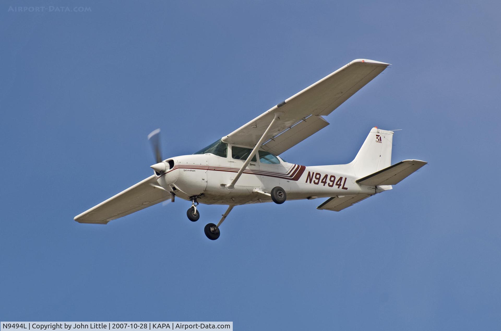 N9494L, 1986 Cessna 172P C/N 17276564, Approach to 17R