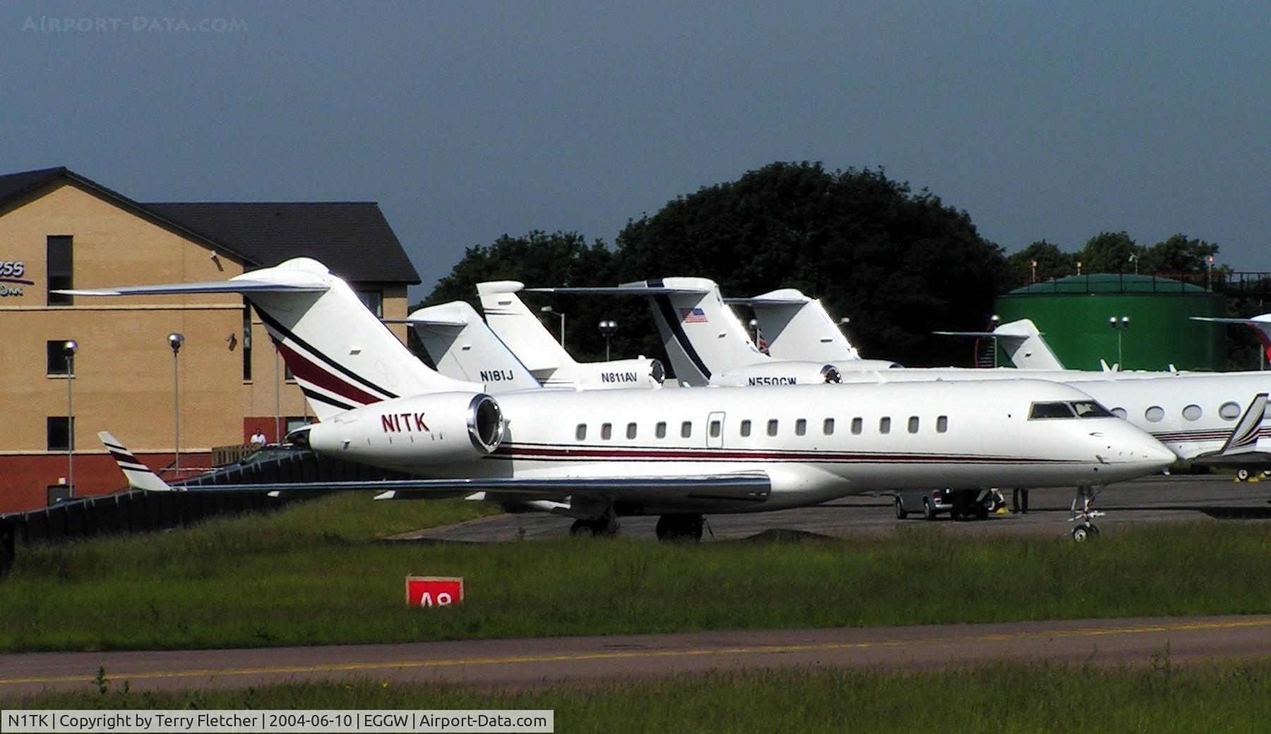 N1TK, 1997 Bombardier BD-700-1A10 Global Express C/N 9004, Global Express at Luton