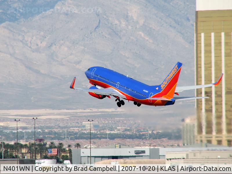 N401WN, 2001 Boeing 737-7H4 C/N 29813, Southwest Airlines / 2001 Boeing 737-7H4
