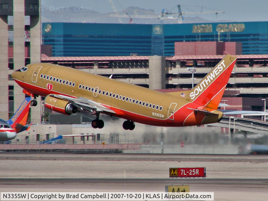 N335SW, 1988 Boeing 737-3H4 C/N 23939, Southwest Airlines / 1988 Boeing 737-3H4