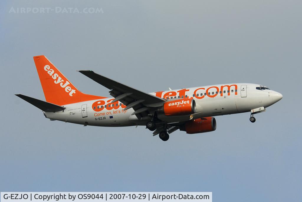 G-EZJO, 2002 Boeing 737-73V C/N 30244, [Nikon D200]