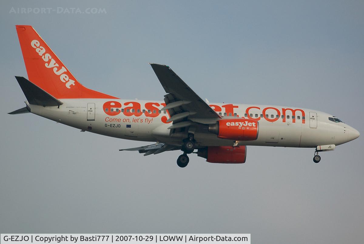 G-EZJO, 2002 Boeing 737-73V C/N 30244, First flight to vienna