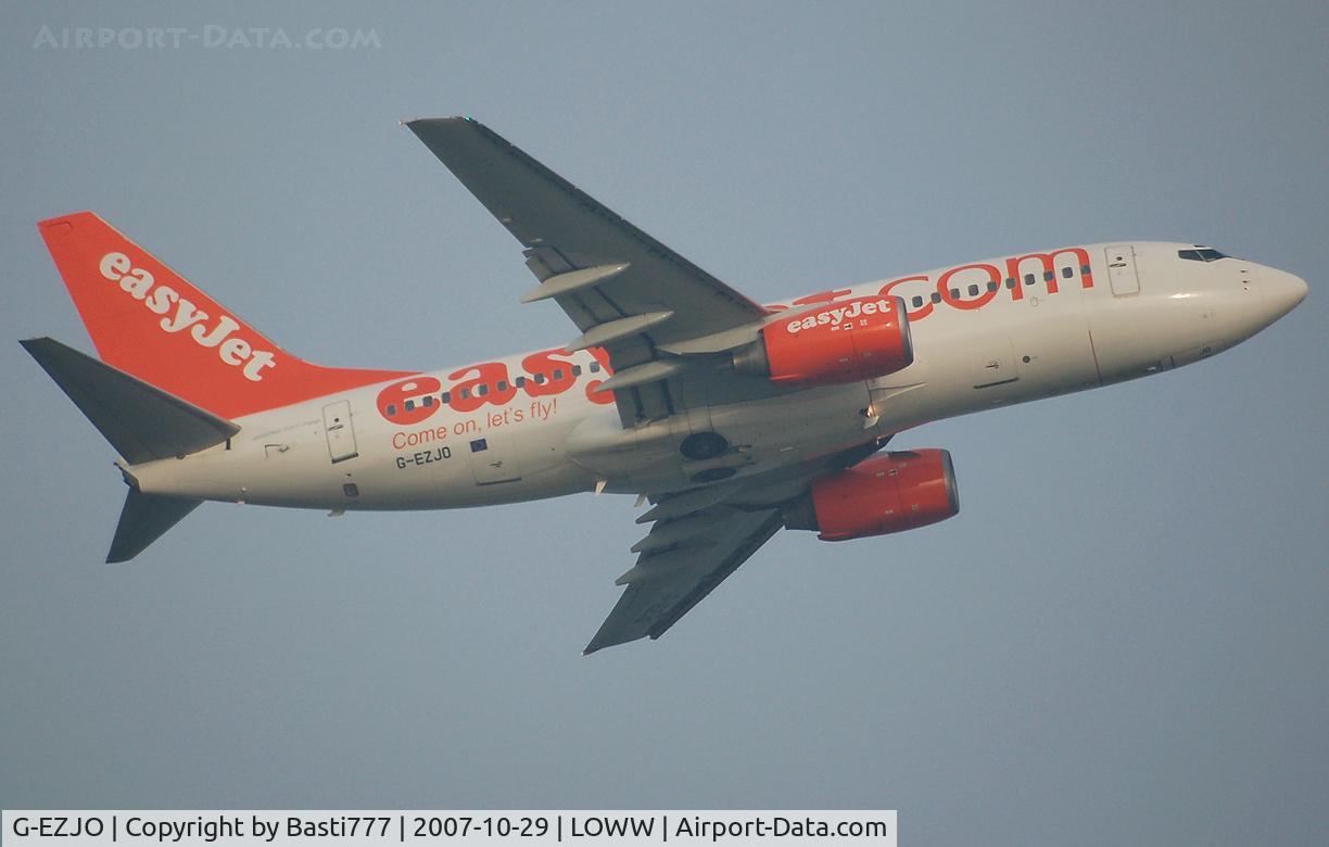 G-EZJO, 2002 Boeing 737-73V C/N 30244, First start from vienna
