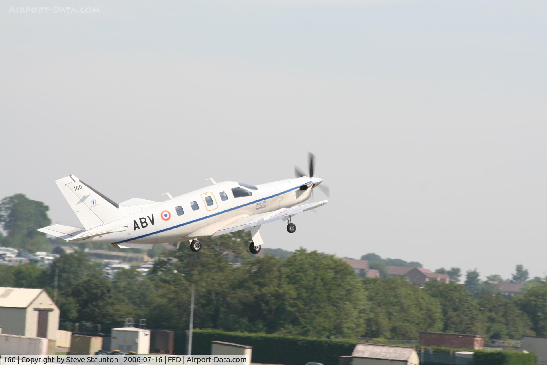 160, 2000 Socata TBM-700 C/N 160, Royal International Air Tattoo 2006