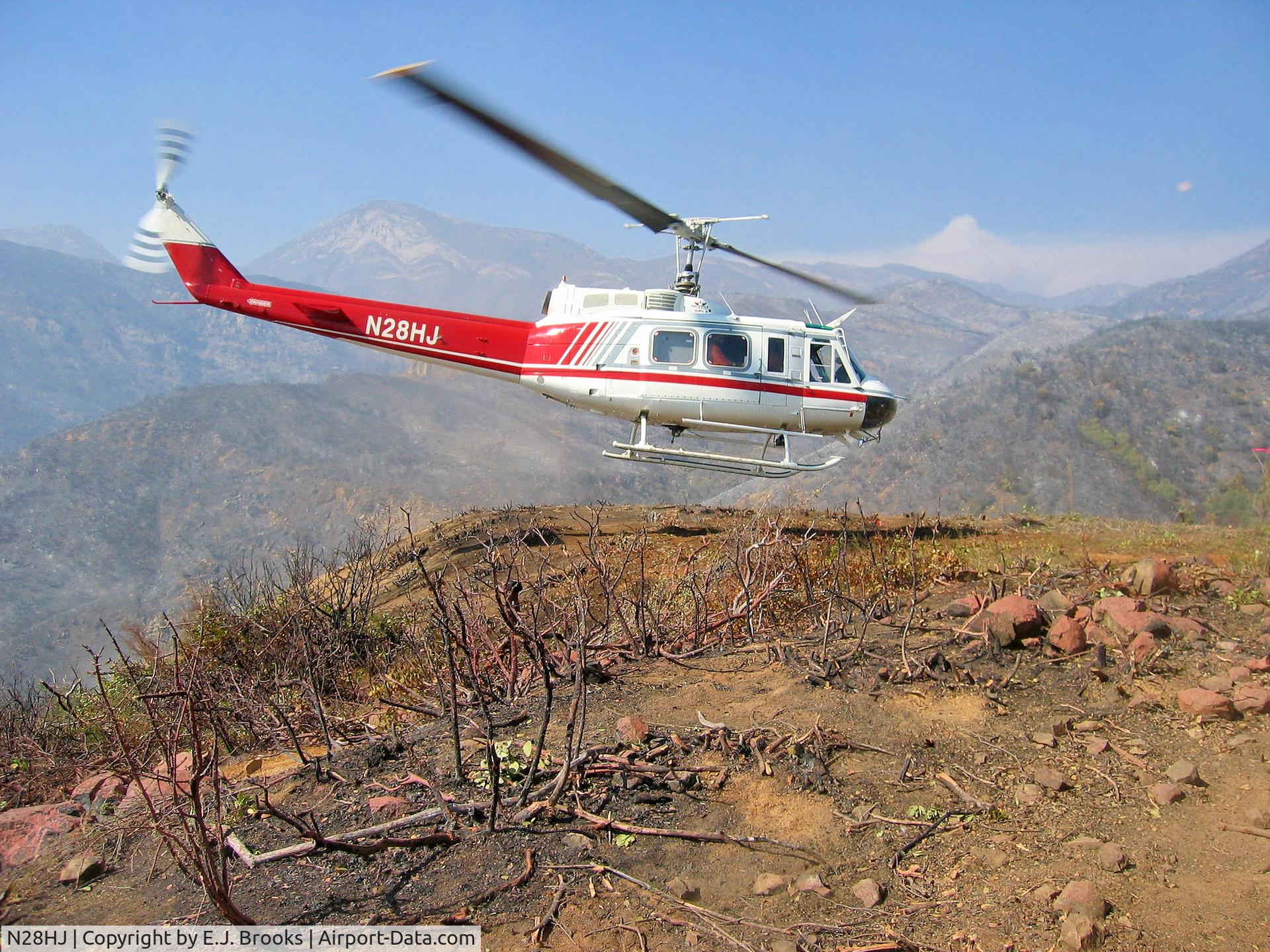 N28HJ, 1968 Bell 205A-1 C/N 30006, N28HJ On fire Duty at the Day Fire
