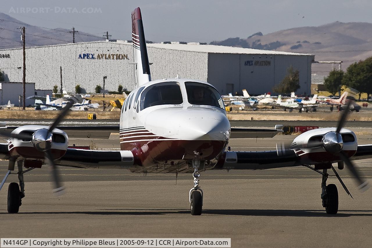 N414GP, 1979 Cessna 414A Chancellor C/N 414A0331, front view with a rare optical illusion (impression that the plane is going to fall backwaards since there is not support at the back).