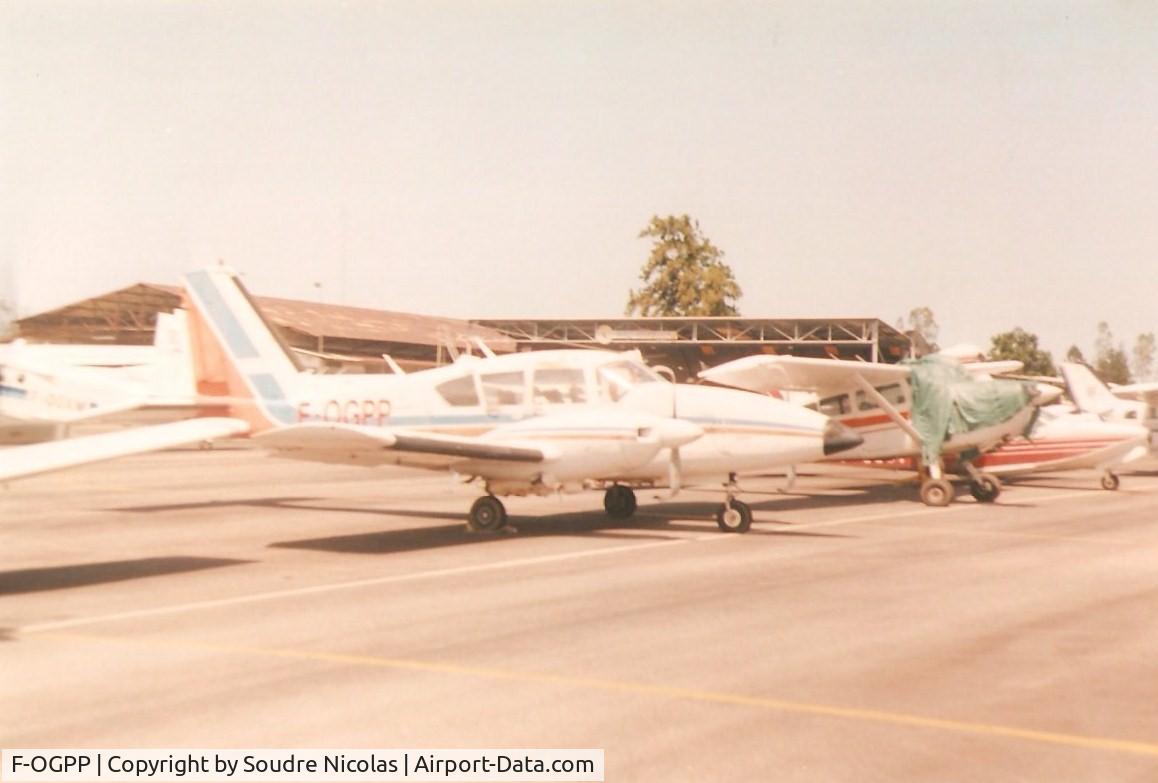 F-OGPP, Piper PA-23-250 Aztec C/N 27-7654152, Piper suite Crash Piste de Rochambeau