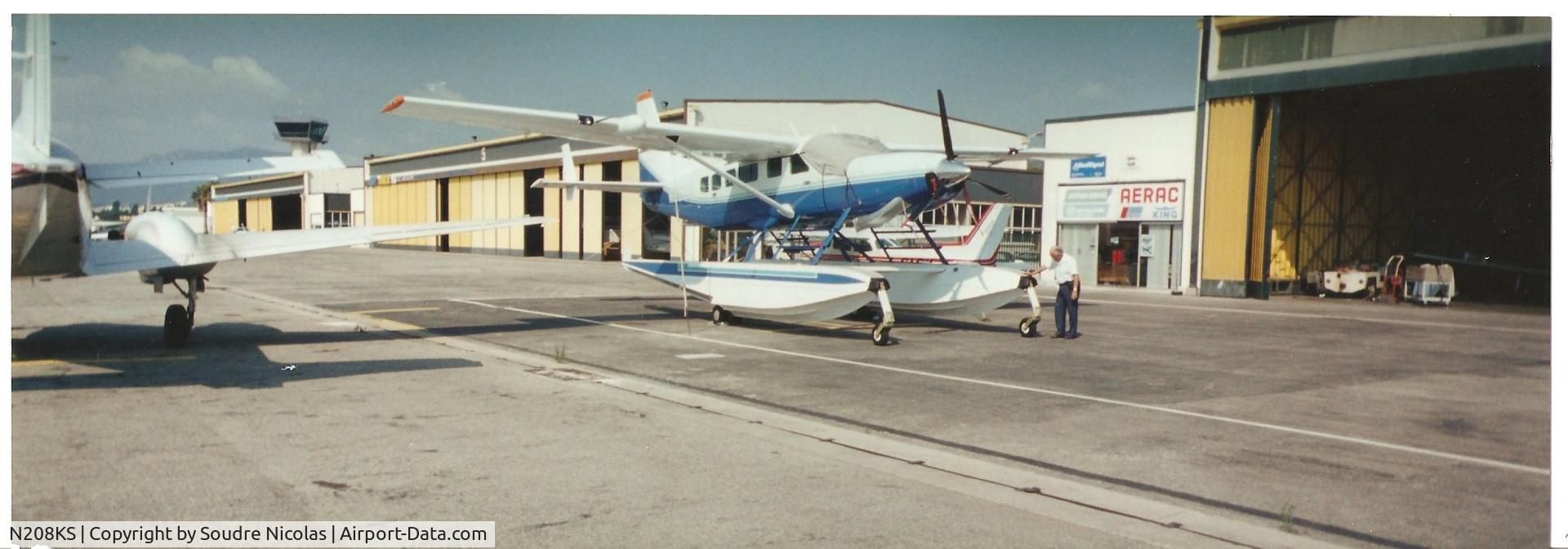 N208KS, 1999 Cessna 208 Caravan I C/N 208-0299, AÃ©roport de Cannes 2000