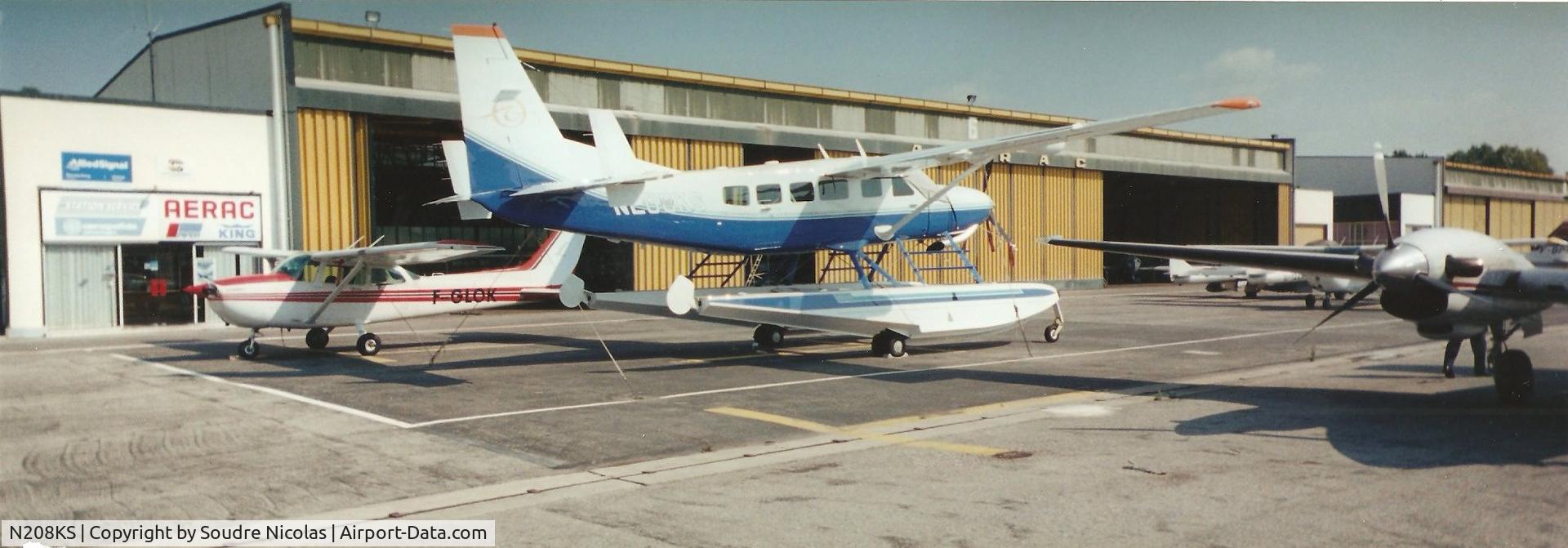 N208KS, 1999 Cessna 208 Caravan I C/N 208-0299, Cannes 2000