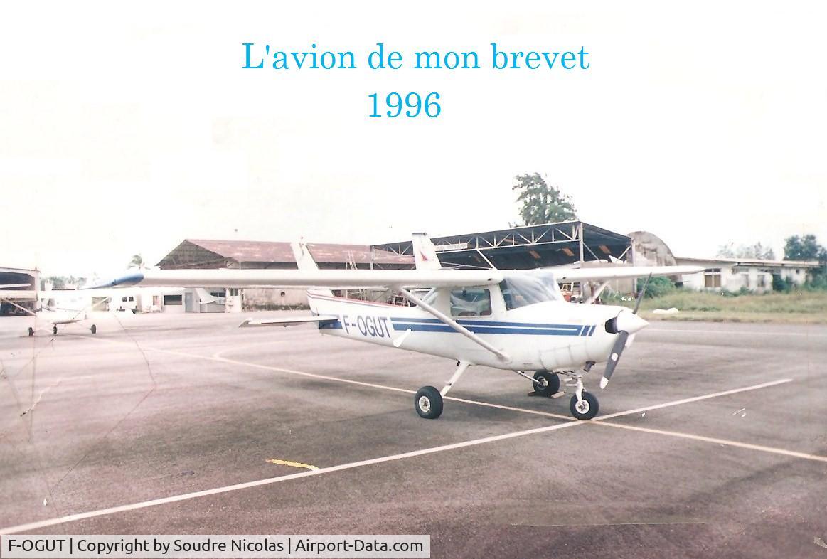 F-OGUT, 1976 Cessna 152 C/N Not found F-OGUT, Cessna 152 Ecole de pilotage G.A.S