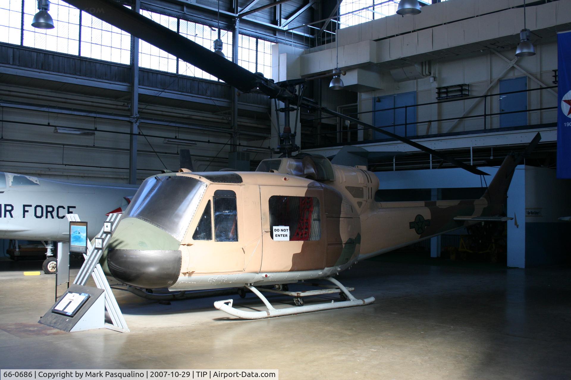 66-0686, 1966 Bell UH-1C Iroquois C/N 1668, UH-1C