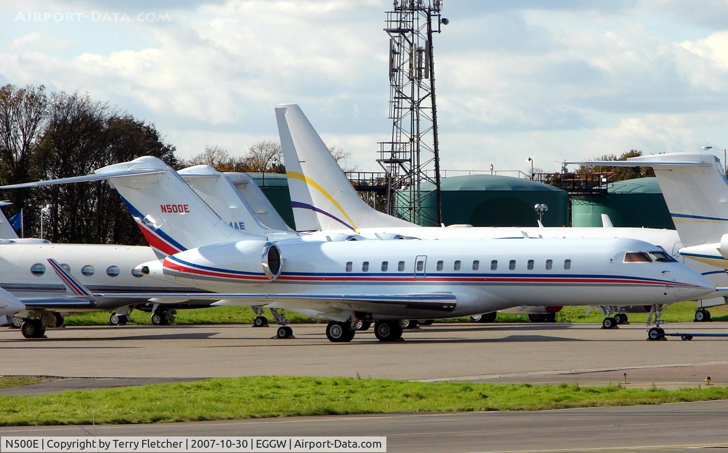 N500E, 2001 Bombardier BD-700-1A10 Global Express C/N 9105, Global express at Luton