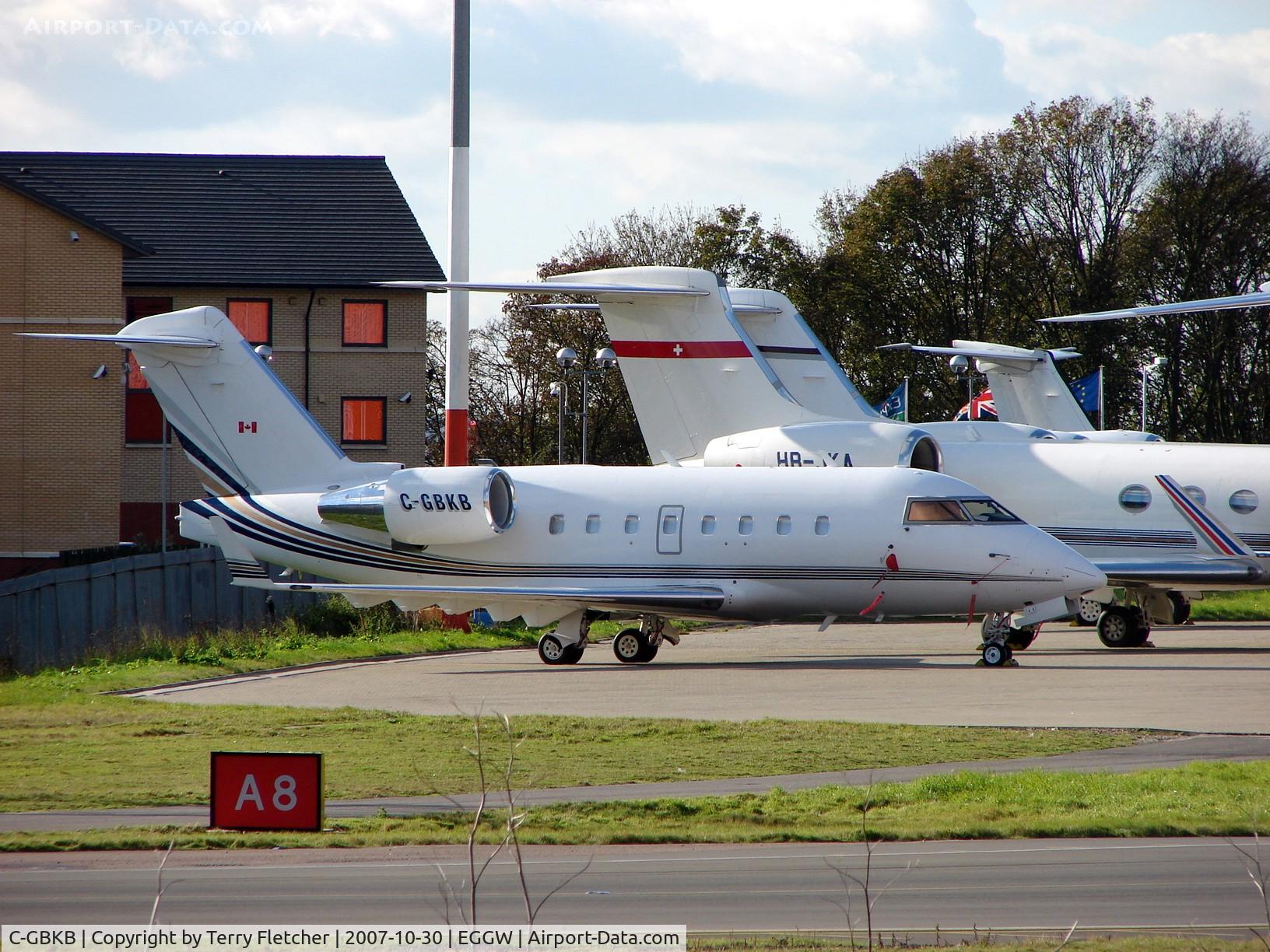 C-GBKB, 1999 Bombardier Challenger 604 (CL-600-2B16) C/N 5420, Canadian Challenger
