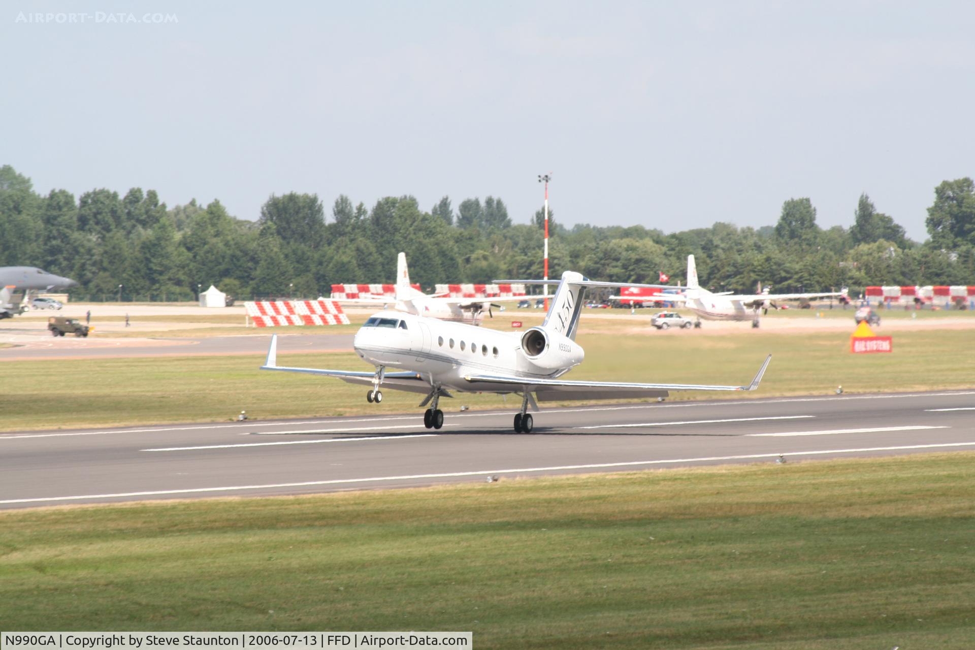 N990GA, 2008 Gulfstream Aerospace GV-SP (G550) C/N 5200, Royal International Air Tattoo 2006