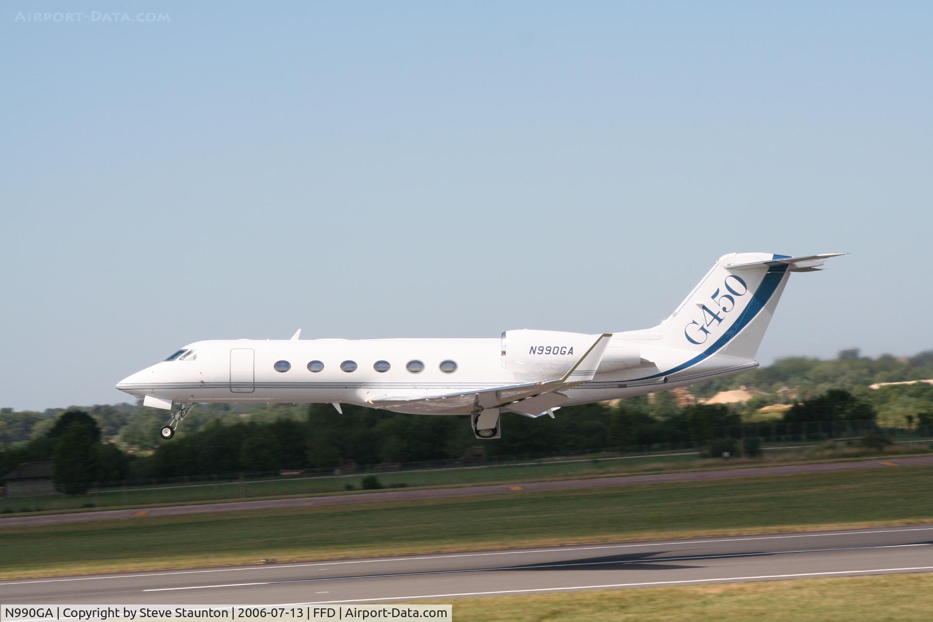 N990GA, 2008 Gulfstream Aerospace GV-SP (G550) C/N 5200, Royal International Air Tattoo 2006