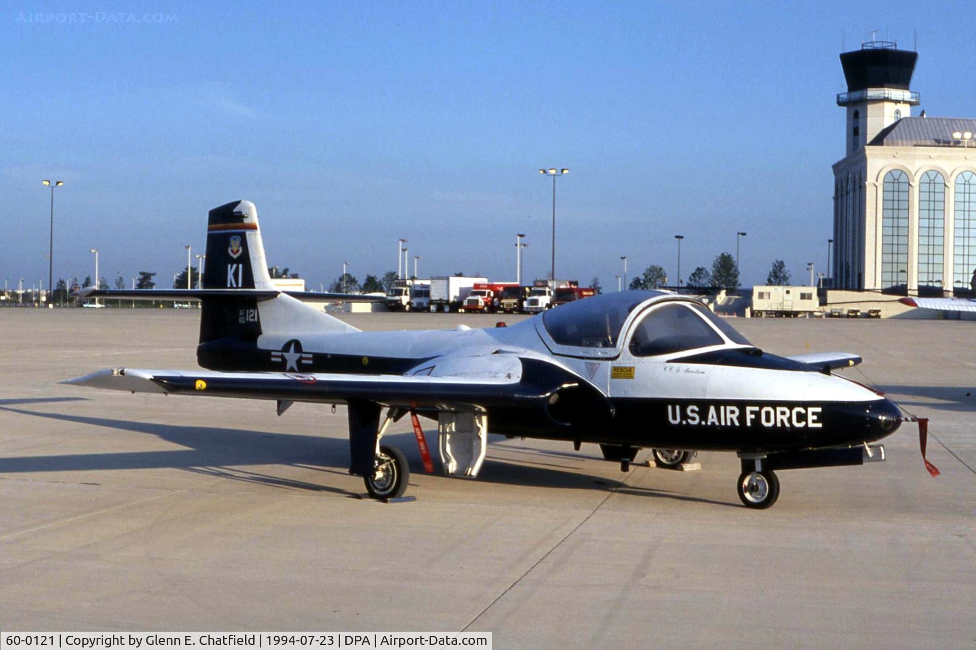 60-0121, 1960 Cessna T-37B-CE Tweety Bird C/N 40604, T-37B on display for the air show